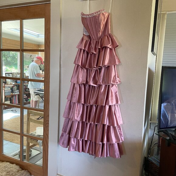 A-line Square Neckline Strapless Corset Ruffle Slit Long Prom Dress with Beads - Picture 4 of 9